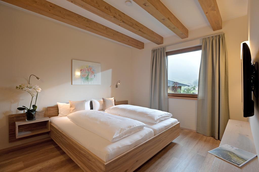 Resort Tirol Brixen Am Sonnenplateau Brixen im Thale Δωμάτιο φωτογραφία
